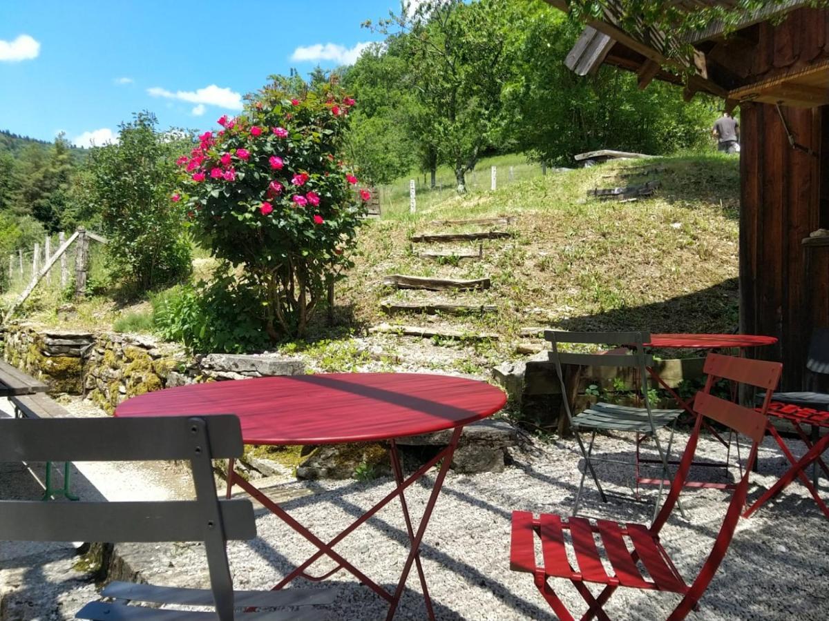 Les Repaires Otel Nans-sous-Sainte-Anne Dış mekan fotoğraf