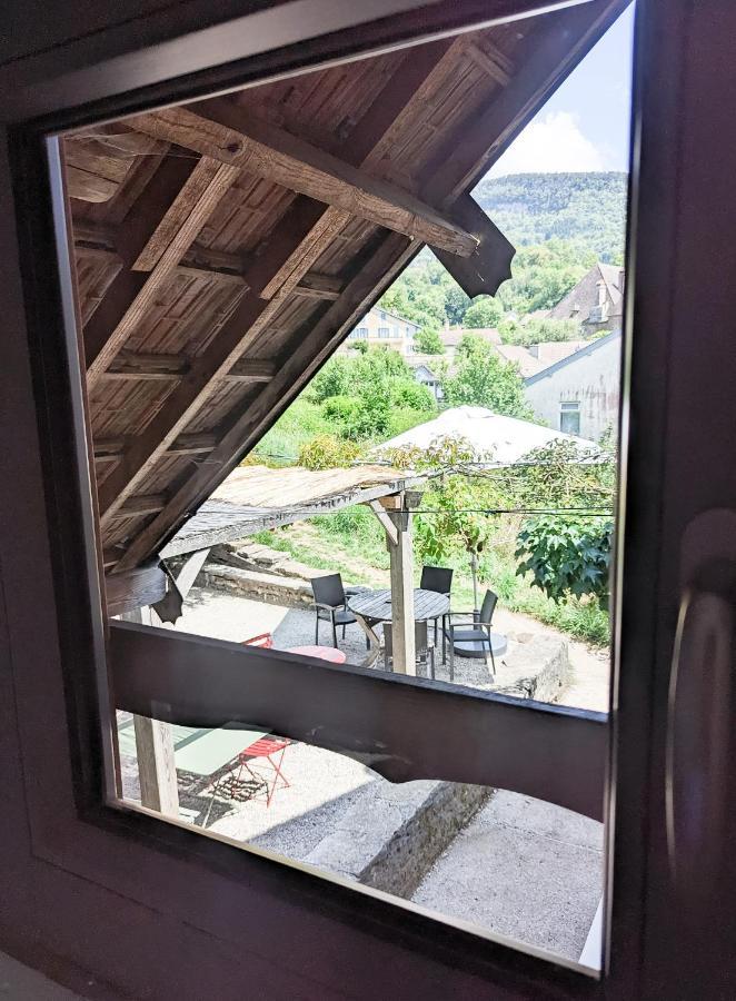 Les Repaires Otel Nans-sous-Sainte-Anne Dış mekan fotoğraf